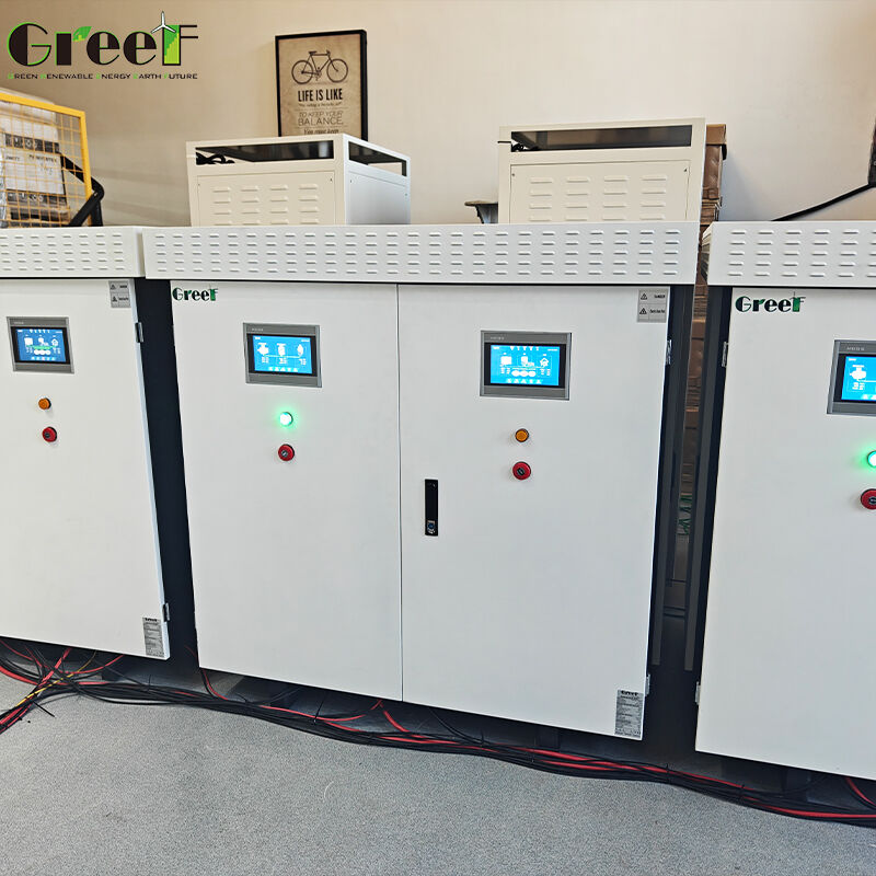 Bateria de íons de lítio com controlador de rede com ecrã LCD táctil e 95% de eficiência máxima para sistemas solares e eólicos