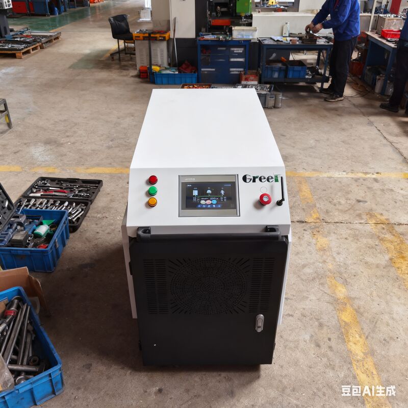 Inversor de energia nominal de 100 kW com nível 2 de proteção contra sobretensões e altitude de trabalho até 4000 m