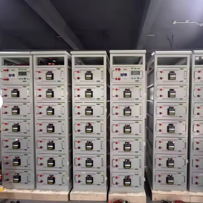 Bateria de lítio de alta tensão com profundidade de descarga superior a 80 por cento Smart BMS e temperatura de trabalho menos 20 a 65 Celsius