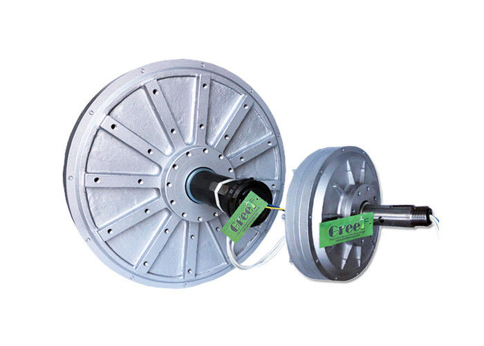 Gerador de ímãs permanentes de 50W-10KW com rotor externo e alternador sem núcleo de eficiência > 85%
