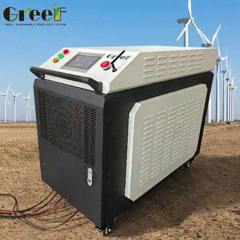 No inversor de rede com proteção contra curto-circuito AC, ampla faixa de temperatura (-40°C a +60°C) e nível de proteção IP54